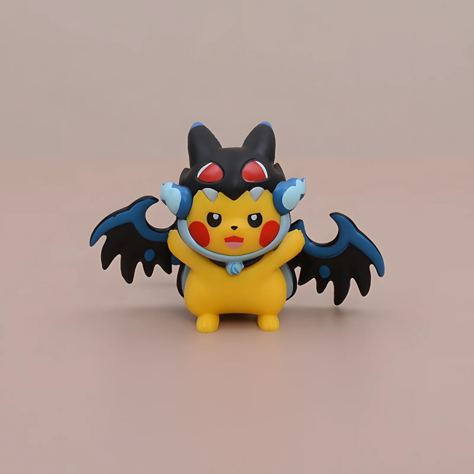 Pokemon Pikachu Charizard Mega X Cosplay – PVC Mini Figure